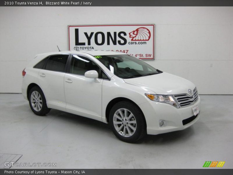 Blizzard White Pearl / Ivory 2010 Toyota Venza I4