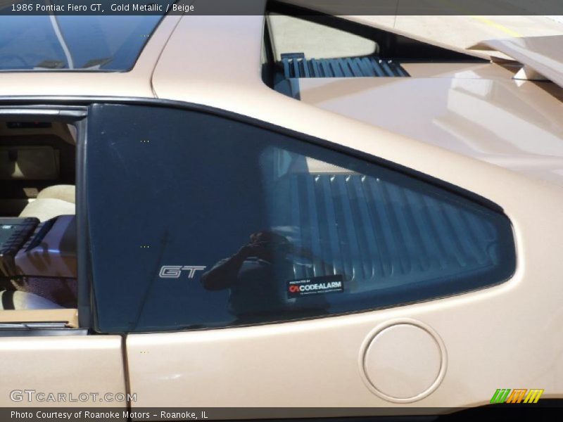 Gold Metallic / Beige 1986 Pontiac Fiero GT
