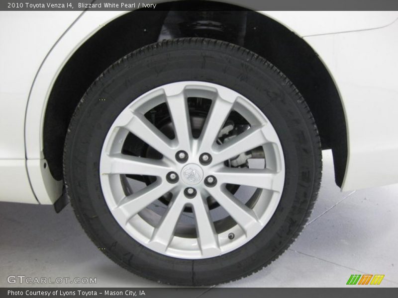 Blizzard White Pearl / Ivory 2010 Toyota Venza I4