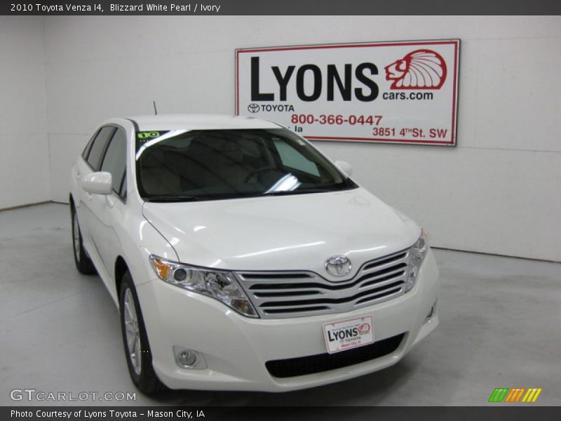 Blizzard White Pearl / Ivory 2010 Toyota Venza I4