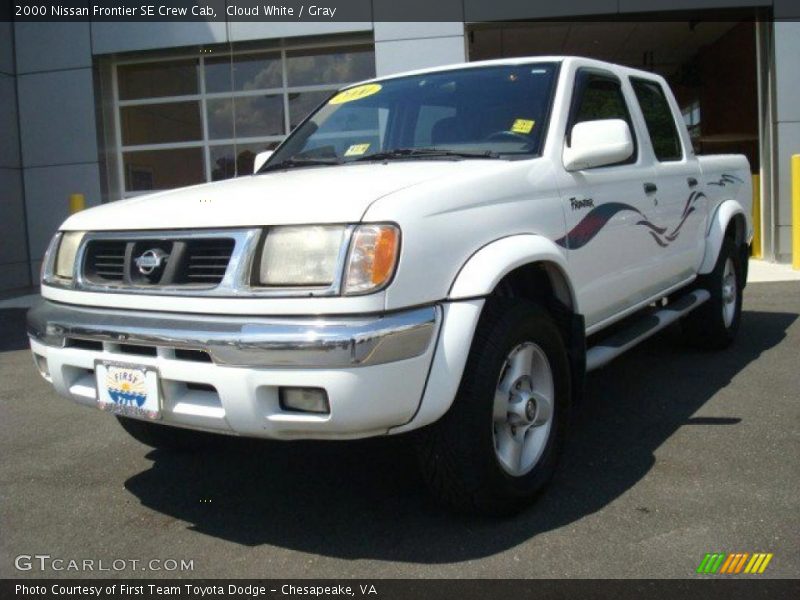 Cloud White / Gray 2000 Nissan Frontier SE Crew Cab