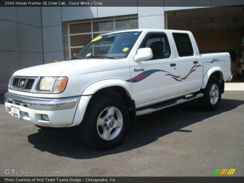 Cloud White / Gray 2000 Nissan Frontier SE Crew Cab