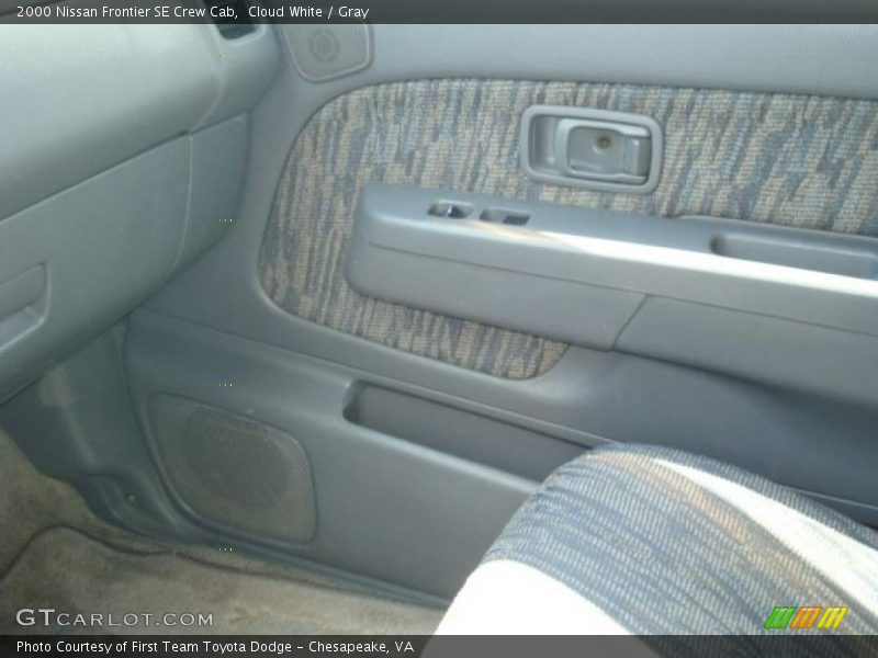 Cloud White / Gray 2000 Nissan Frontier SE Crew Cab