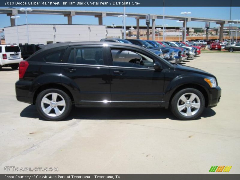 Brilliant Black Crystal Pearl / Dark Slate Gray 2010 Dodge Caliber Mainstreet