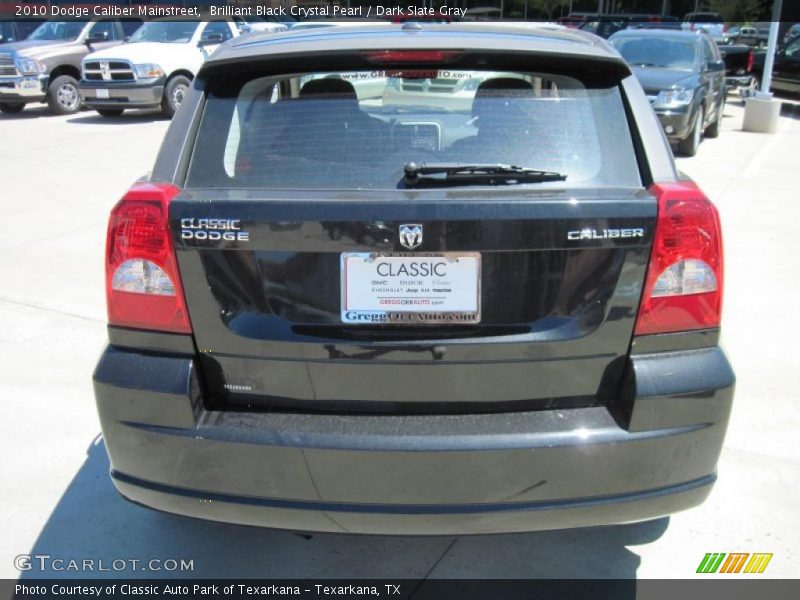 Brilliant Black Crystal Pearl / Dark Slate Gray 2010 Dodge Caliber Mainstreet