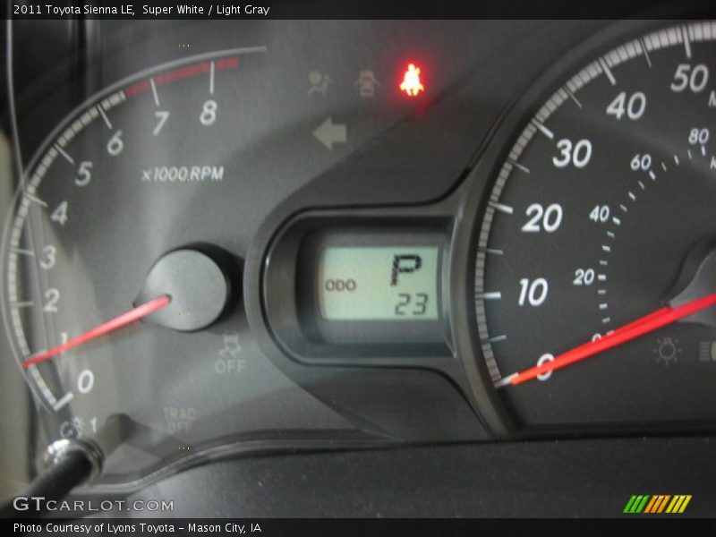 Super White / Light Gray 2011 Toyota Sienna LE