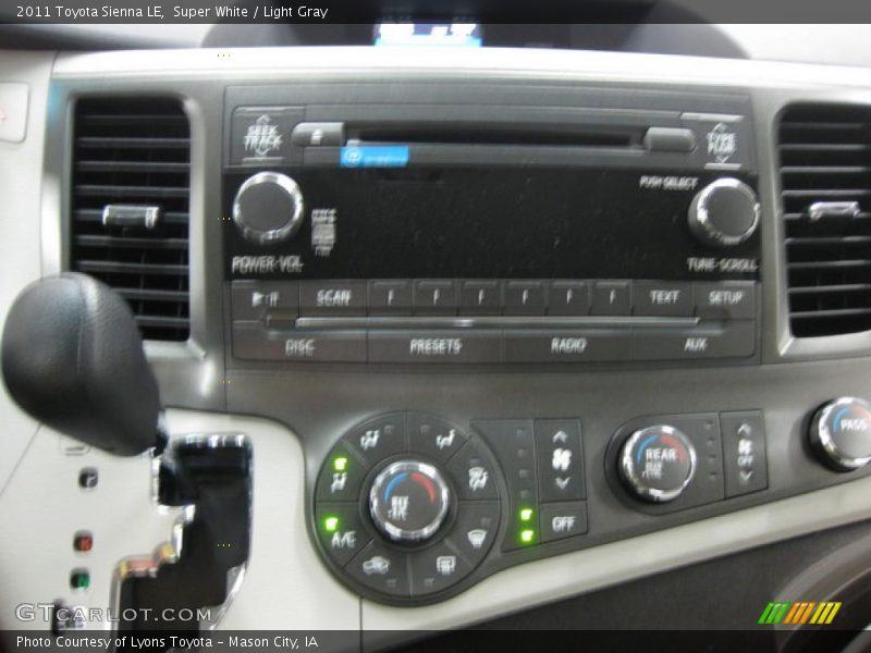 Super White / Light Gray 2011 Toyota Sienna LE