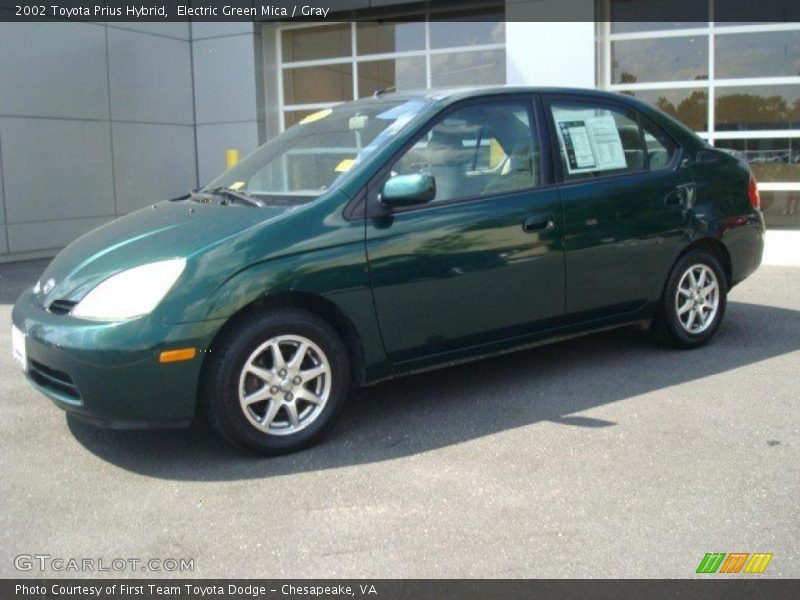 Electric Green Mica / Gray 2002 Toyota Prius Hybrid