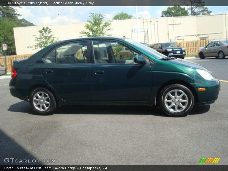 Electric Green Mica / Gray 2002 Toyota Prius Hybrid
