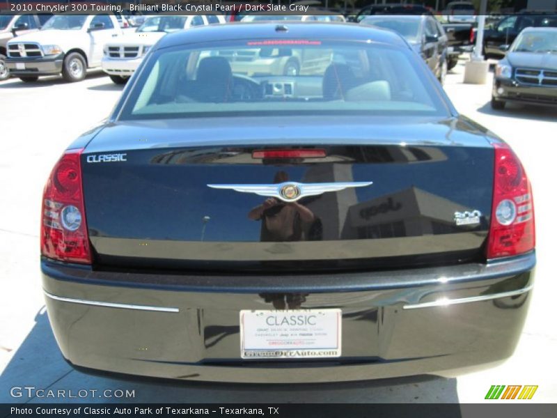 Brilliant Black Crystal Pearl / Dark Slate Gray 2010 Chrysler 300 Touring
