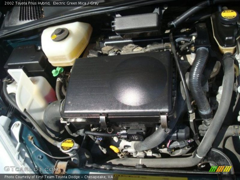 Electric Green Mica / Gray 2002 Toyota Prius Hybrid