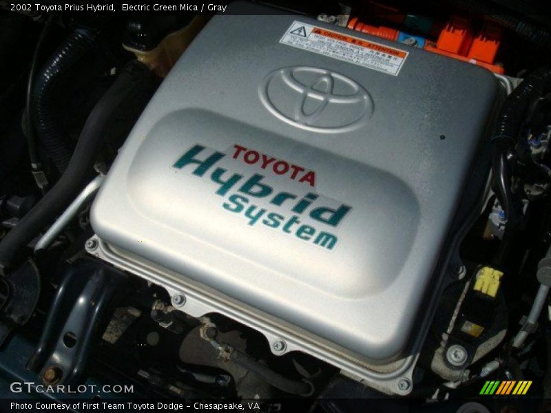 Electric Green Mica / Gray 2002 Toyota Prius Hybrid