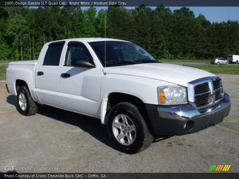Bright White / Medium Slate Gray 2005 Dodge Dakota SLT Quad Cab
