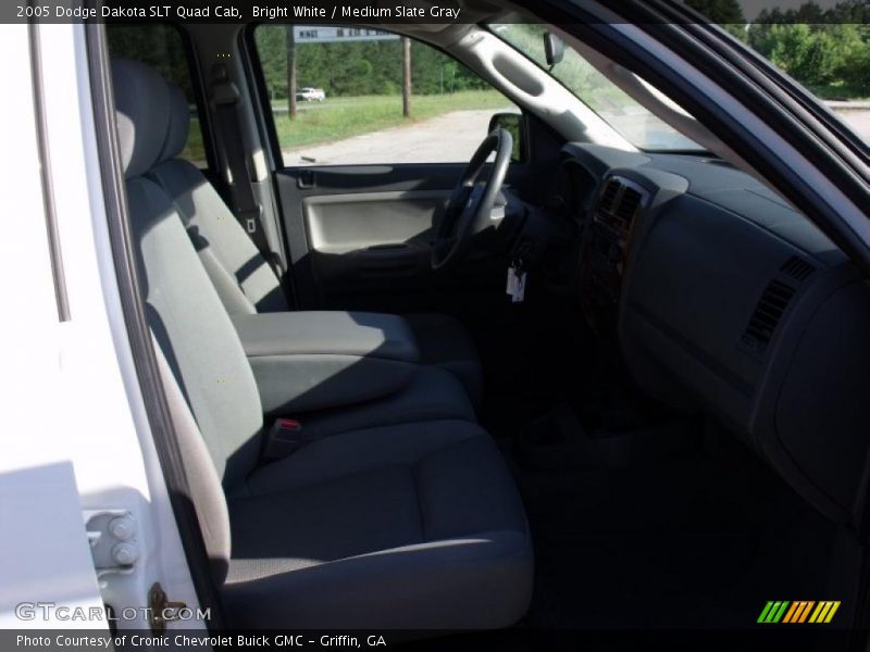 Bright White / Medium Slate Gray 2005 Dodge Dakota SLT Quad Cab