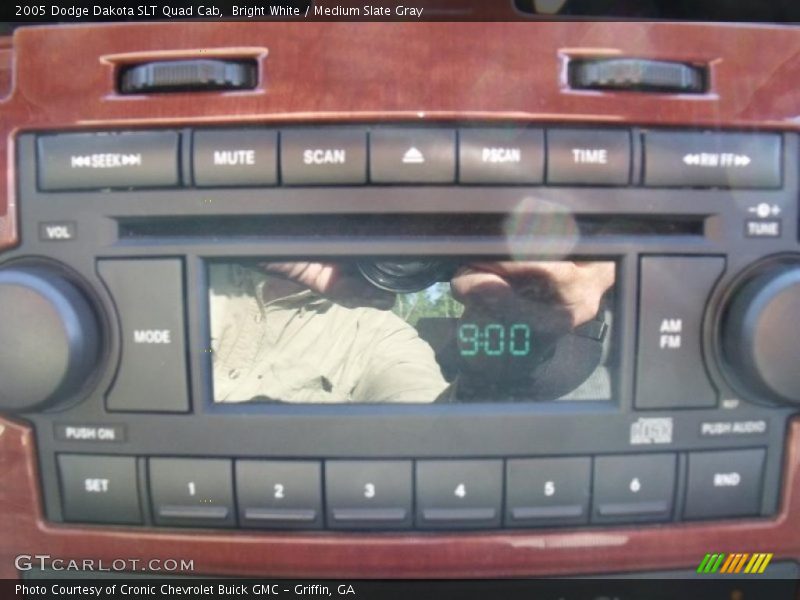 Bright White / Medium Slate Gray 2005 Dodge Dakota SLT Quad Cab