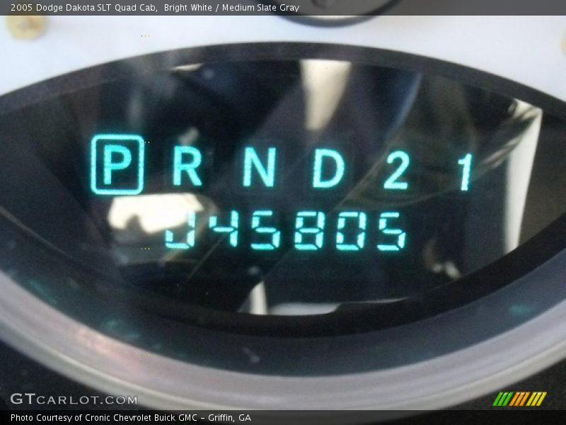 Bright White / Medium Slate Gray 2005 Dodge Dakota SLT Quad Cab