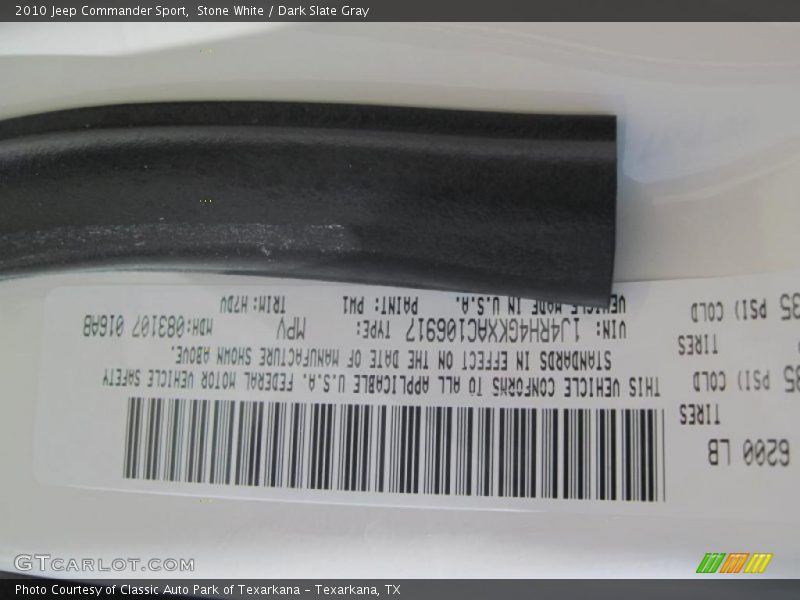 Stone White / Dark Slate Gray 2010 Jeep Commander Sport