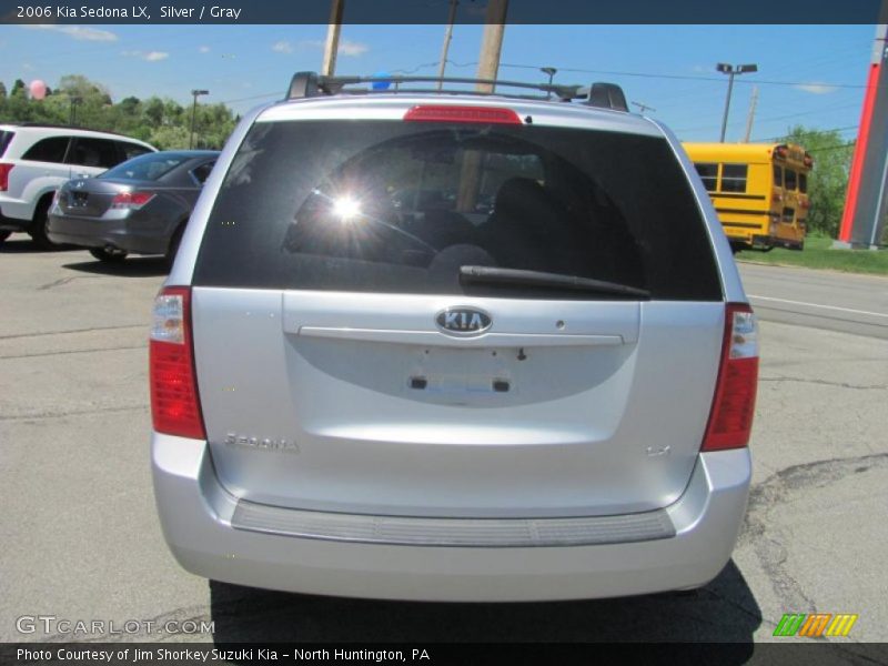 Silver / Gray 2006 Kia Sedona LX