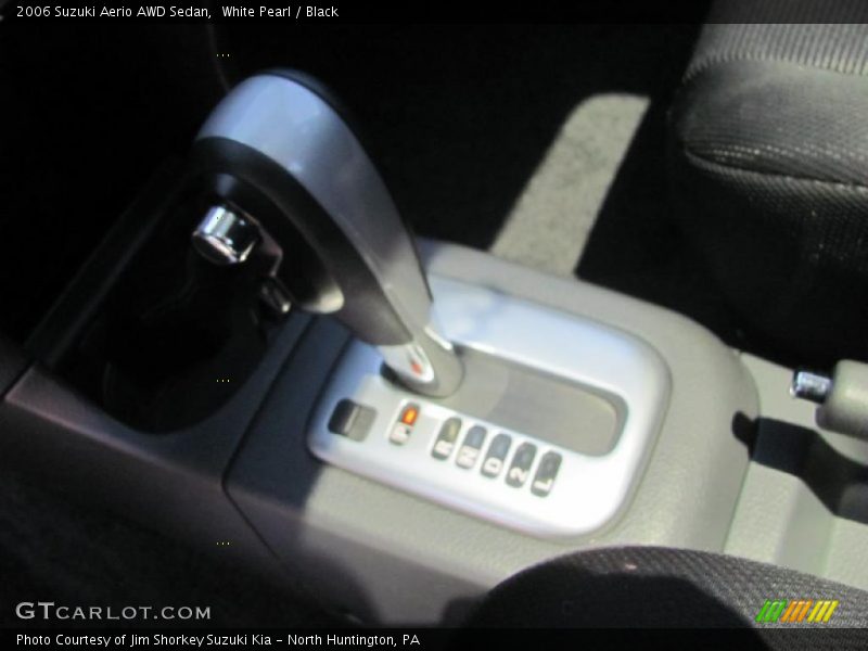 White Pearl / Black 2006 Suzuki Aerio AWD Sedan