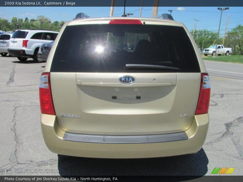 Cashmere / Beige 2009 Kia Sedona LX