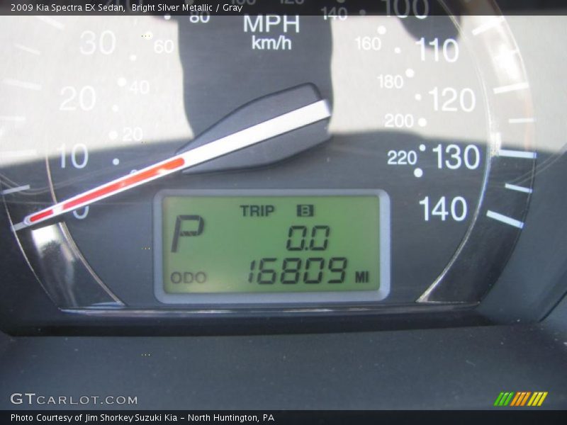 Bright Silver Metallic / Gray 2009 Kia Spectra EX Sedan