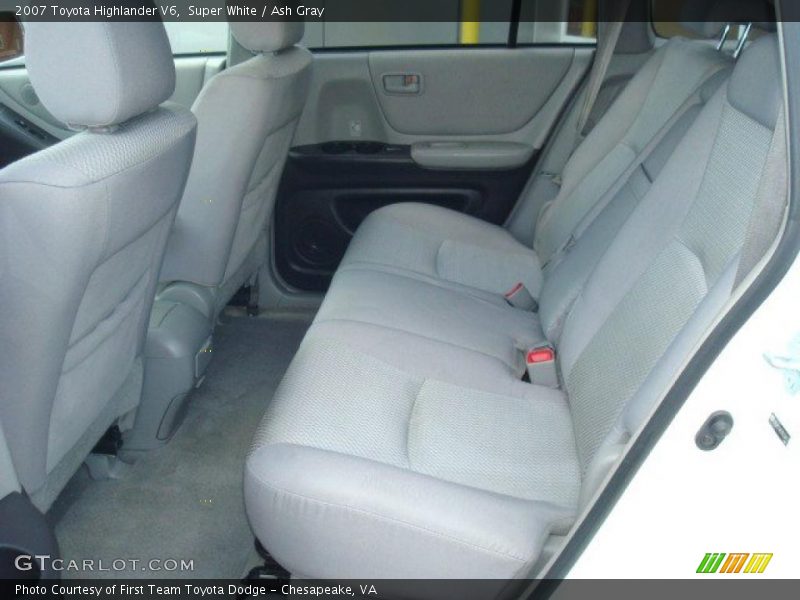 Super White / Ash Gray 2007 Toyota Highlander V6