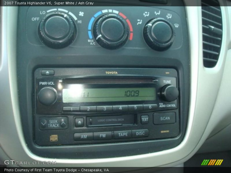 Super White / Ash Gray 2007 Toyota Highlander V6