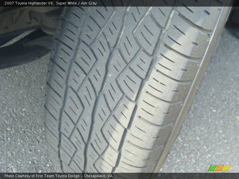 Super White / Ash Gray 2007 Toyota Highlander V6