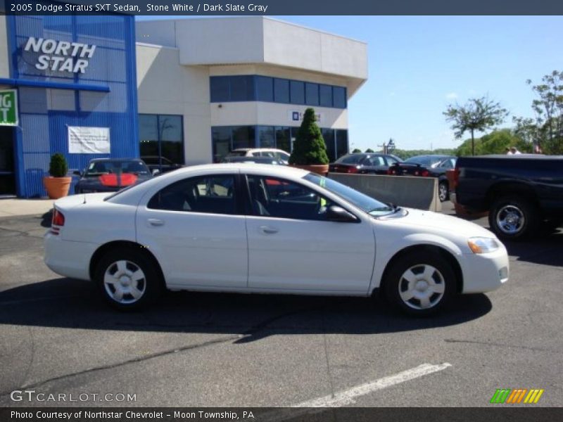 Stone White / Dark Slate Gray 2005 Dodge Stratus SXT Sedan