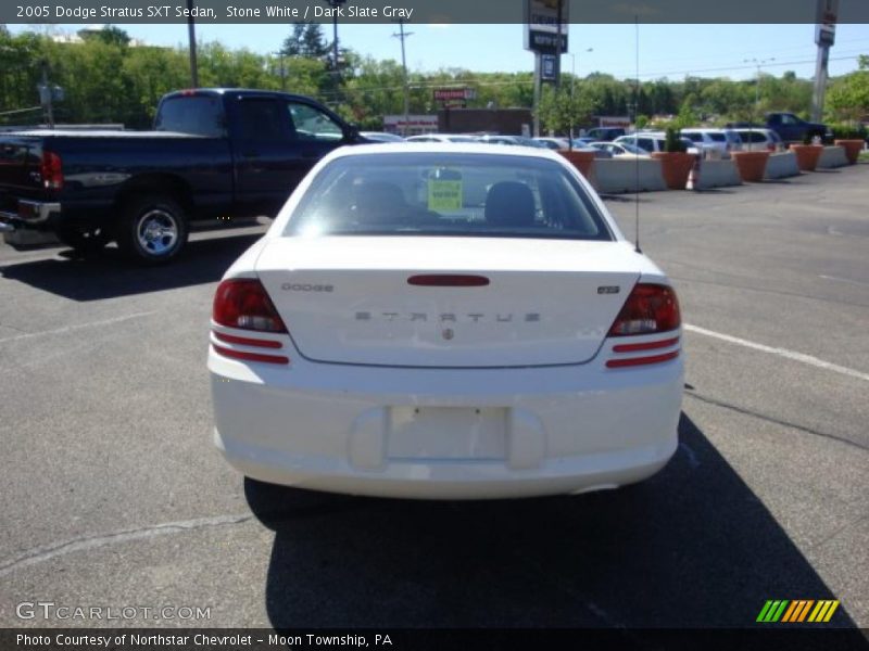 Stone White / Dark Slate Gray 2005 Dodge Stratus SXT Sedan