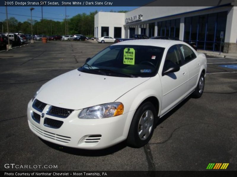 Stone White / Dark Slate Gray 2005 Dodge Stratus SXT Sedan
