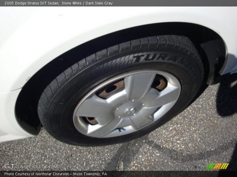 Stone White / Dark Slate Gray 2005 Dodge Stratus SXT Sedan