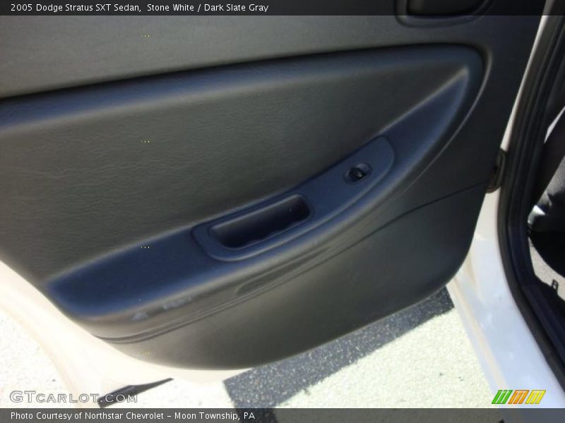 Stone White / Dark Slate Gray 2005 Dodge Stratus SXT Sedan