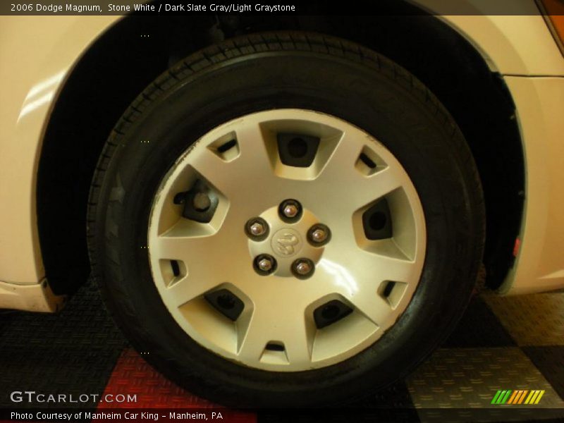 Stone White / Dark Slate Gray/Light Graystone 2006 Dodge Magnum