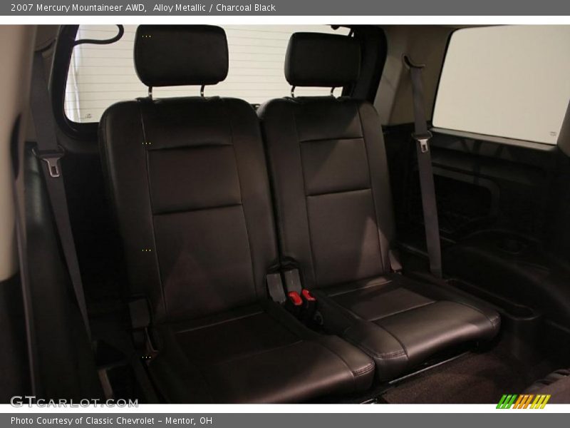 Alloy Metallic / Charcoal Black 2007 Mercury Mountaineer AWD