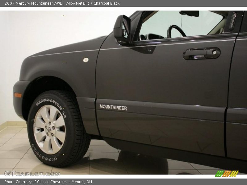 Alloy Metallic / Charcoal Black 2007 Mercury Mountaineer AWD