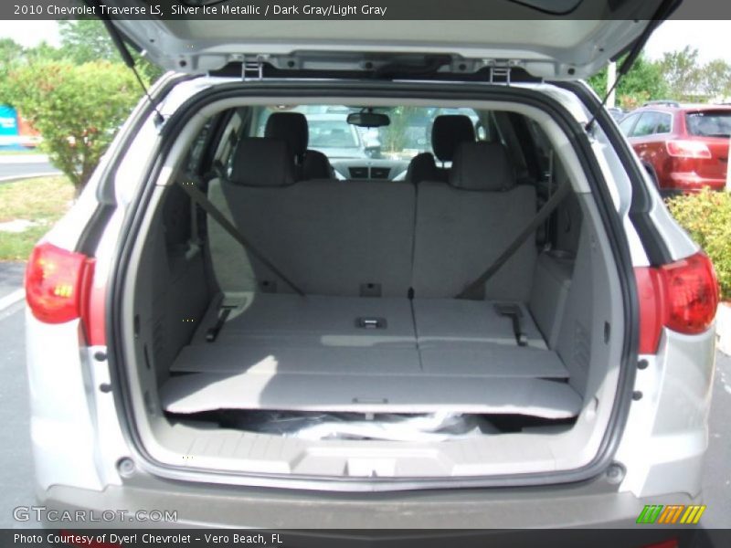 Silver Ice Metallic / Dark Gray/Light Gray 2010 Chevrolet Traverse LS