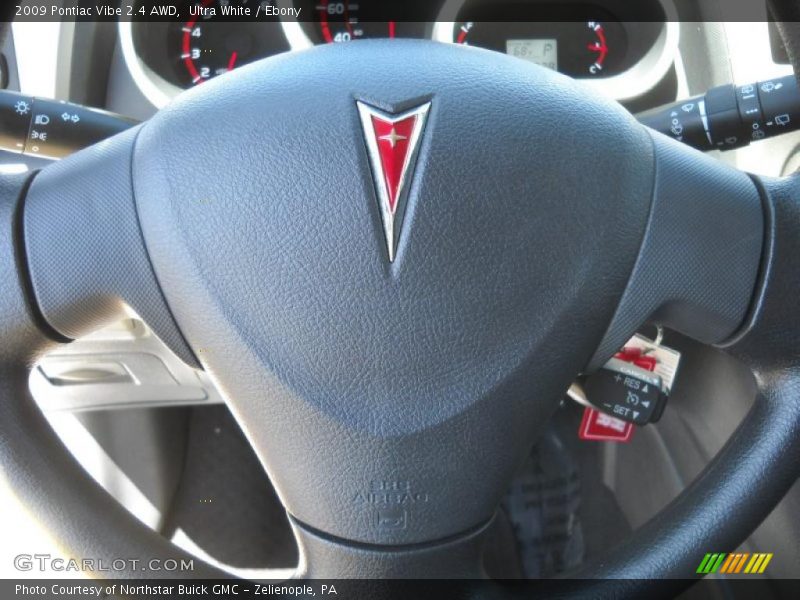 Ultra White / Ebony 2009 Pontiac Vibe 2.4 AWD
