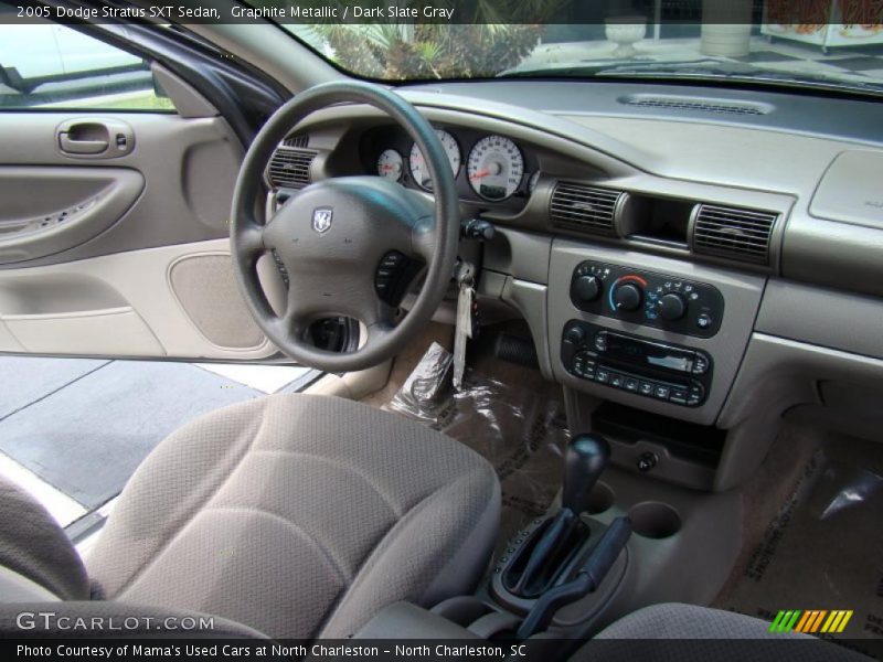 Graphite Metallic / Dark Slate Gray 2005 Dodge Stratus SXT Sedan
