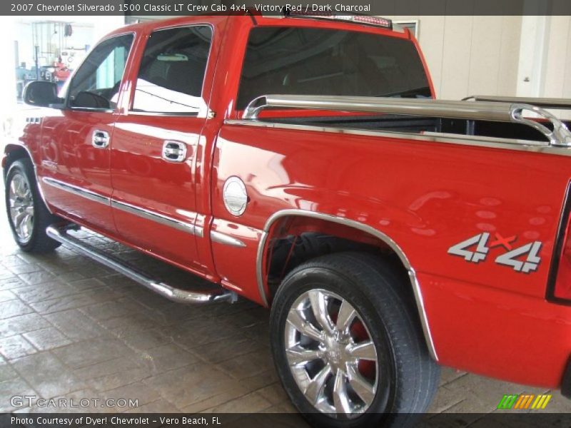 Victory Red / Dark Charcoal 2007 Chevrolet Silverado 1500 Classic LT Crew Cab 4x4