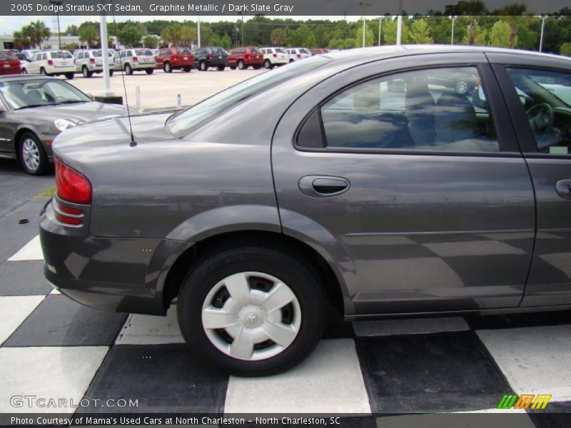 Graphite Metallic / Dark Slate Gray 2005 Dodge Stratus SXT Sedan