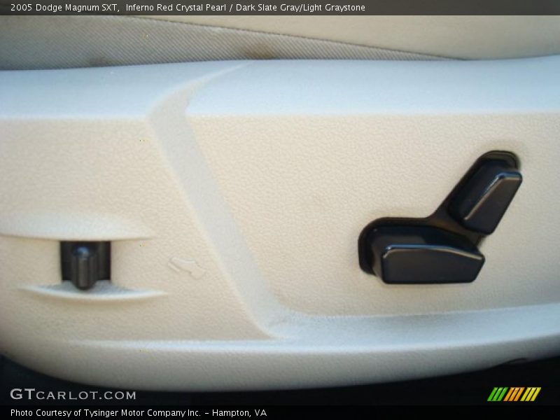 Inferno Red Crystal Pearl / Dark Slate Gray/Light Graystone 2005 Dodge Magnum SXT