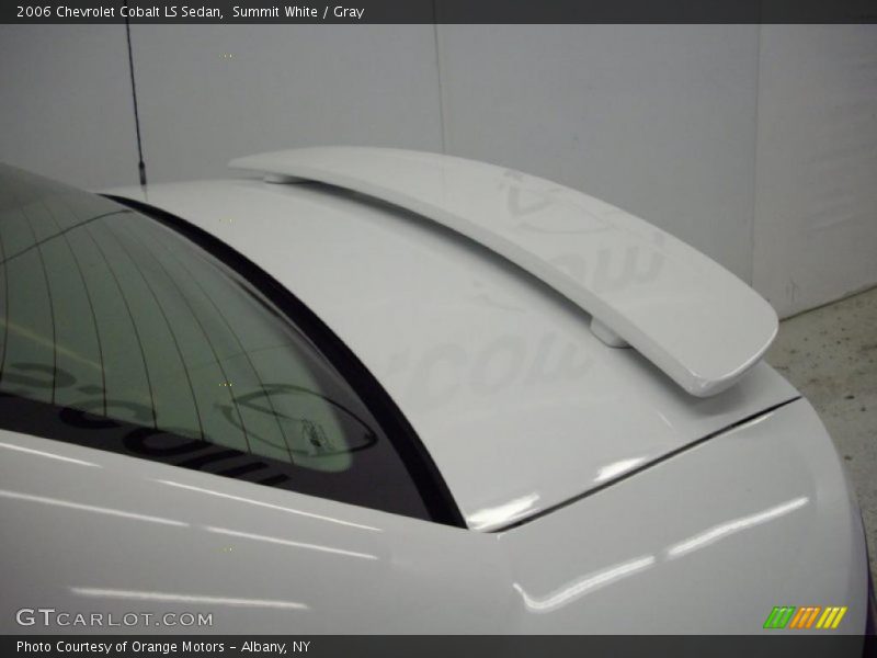 Summit White / Gray 2006 Chevrolet Cobalt LS Sedan