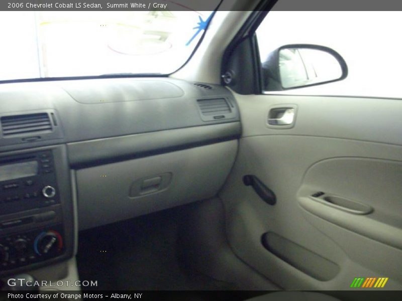 Summit White / Gray 2006 Chevrolet Cobalt LS Sedan