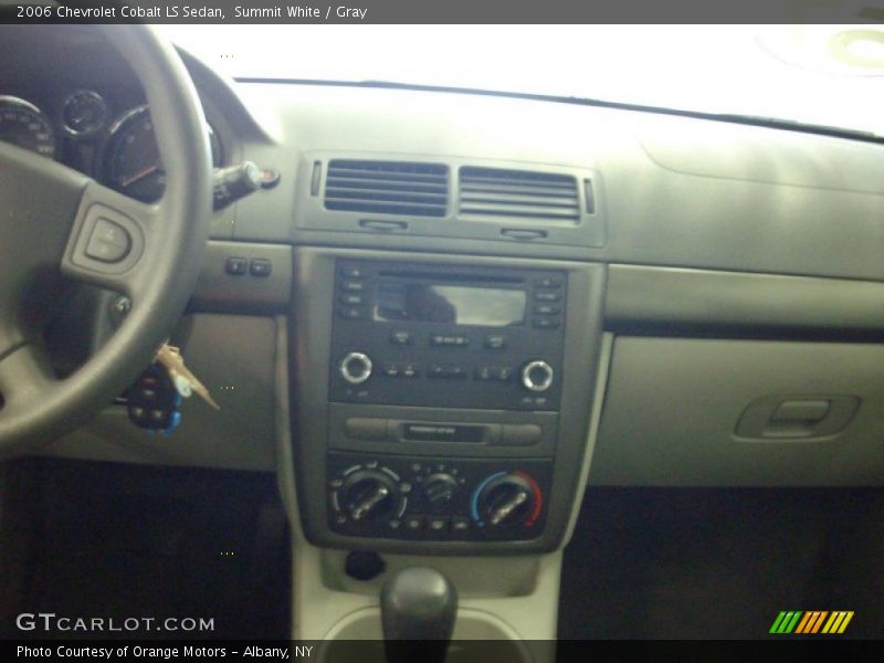 Summit White / Gray 2006 Chevrolet Cobalt LS Sedan