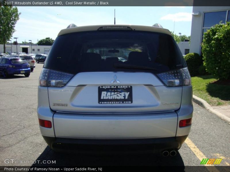 Cool Silver Metallic / Black 2007 Mitsubishi Outlander LS 4WD