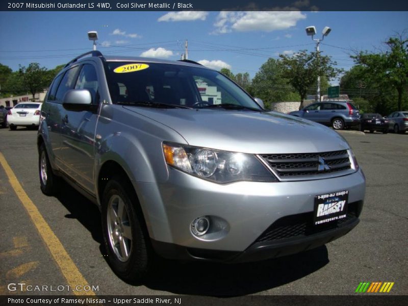 Cool Silver Metallic / Black 2007 Mitsubishi Outlander LS 4WD