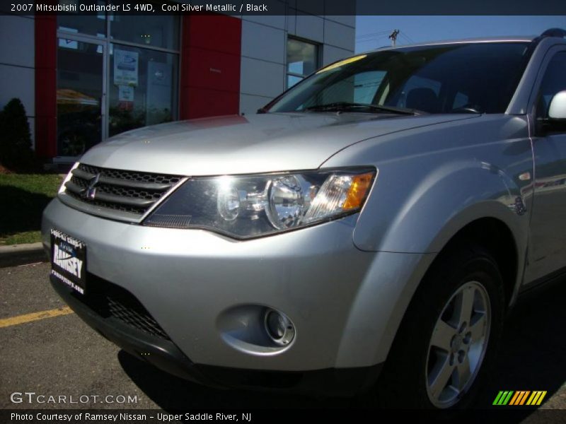 Cool Silver Metallic / Black 2007 Mitsubishi Outlander LS 4WD