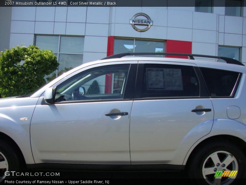 Cool Silver Metallic / Black 2007 Mitsubishi Outlander LS 4WD