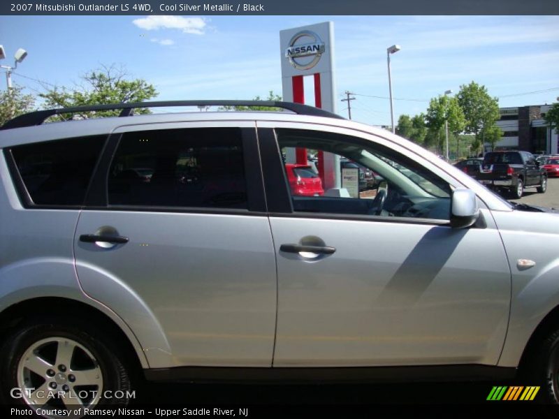 Cool Silver Metallic / Black 2007 Mitsubishi Outlander LS 4WD